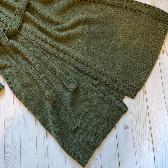 United States Sweaters Long Cardigan - Picture 4 of 5